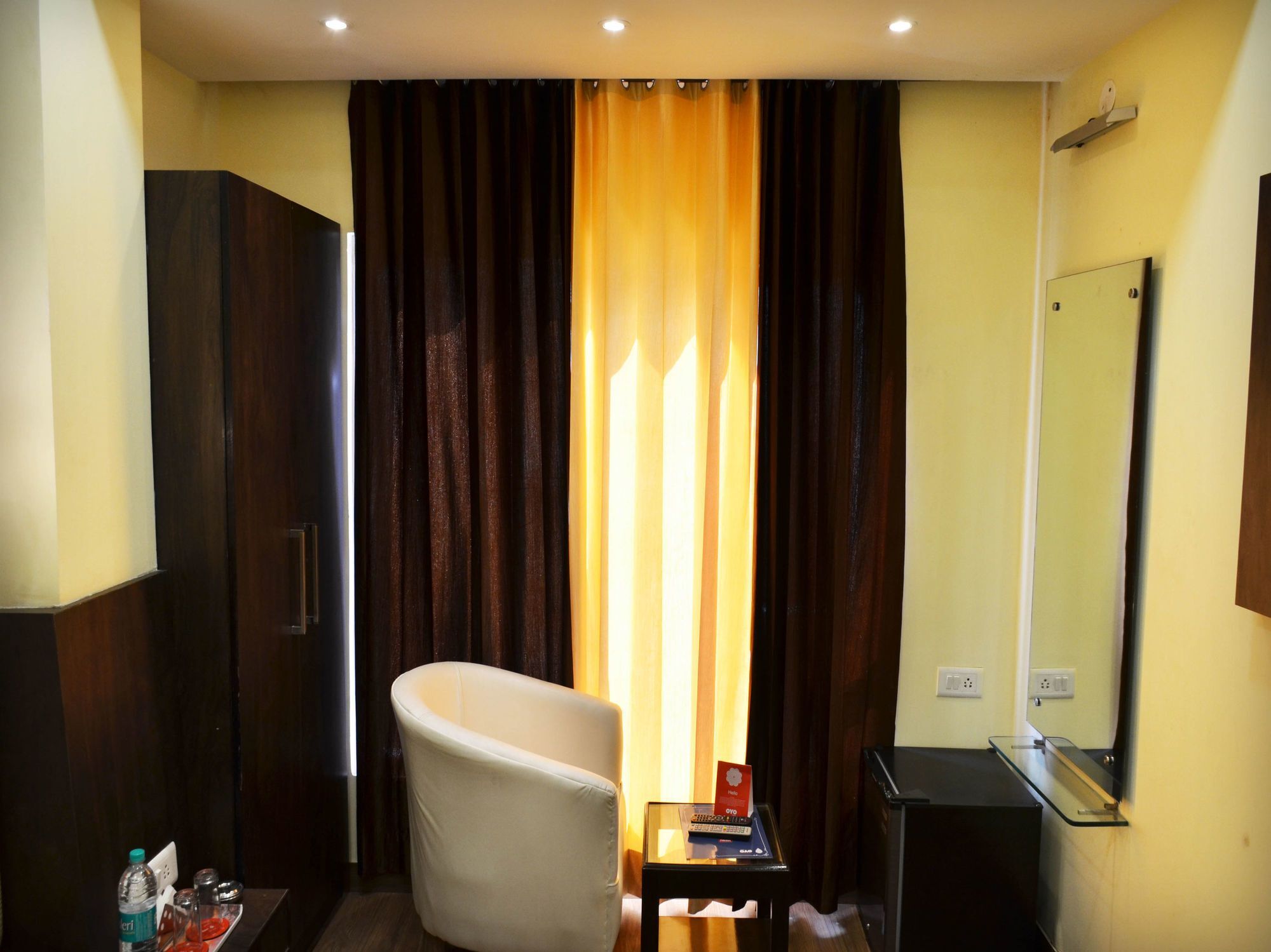 Oyo 7447 Grand Park Hotel Амритсар Екстериор снимка