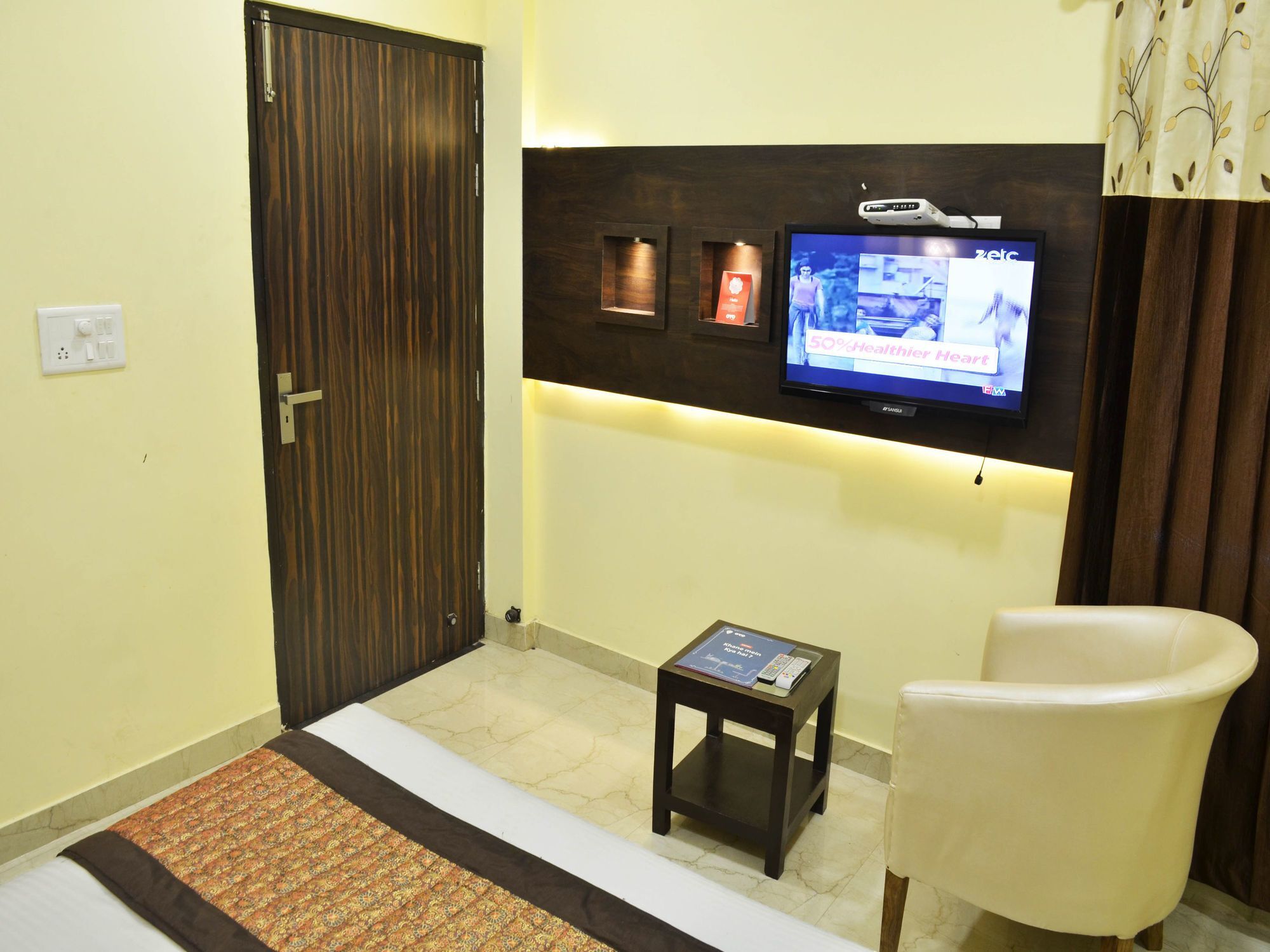 Oyo 7447 Grand Park Hotel Амритсар Екстериор снимка