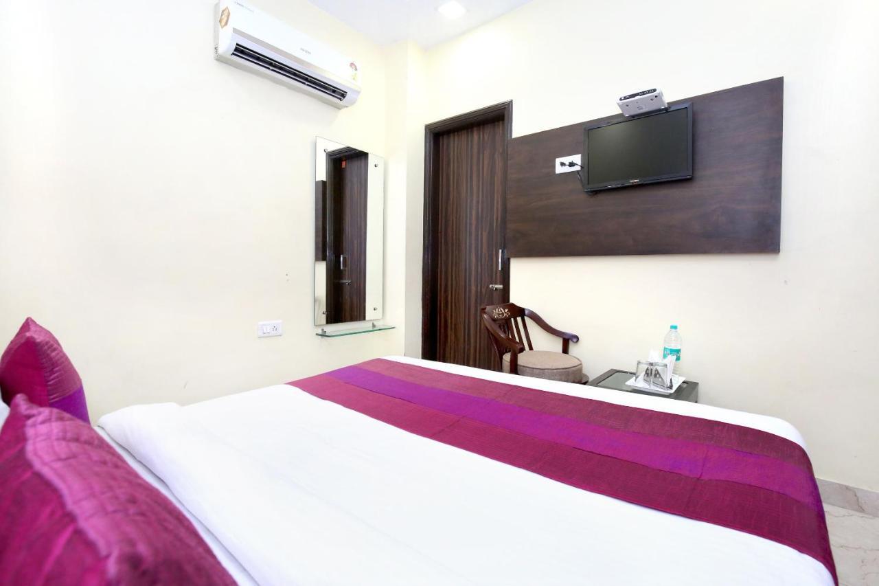Oyo 7447 Grand Park Hotel Амритсар Екстериор снимка