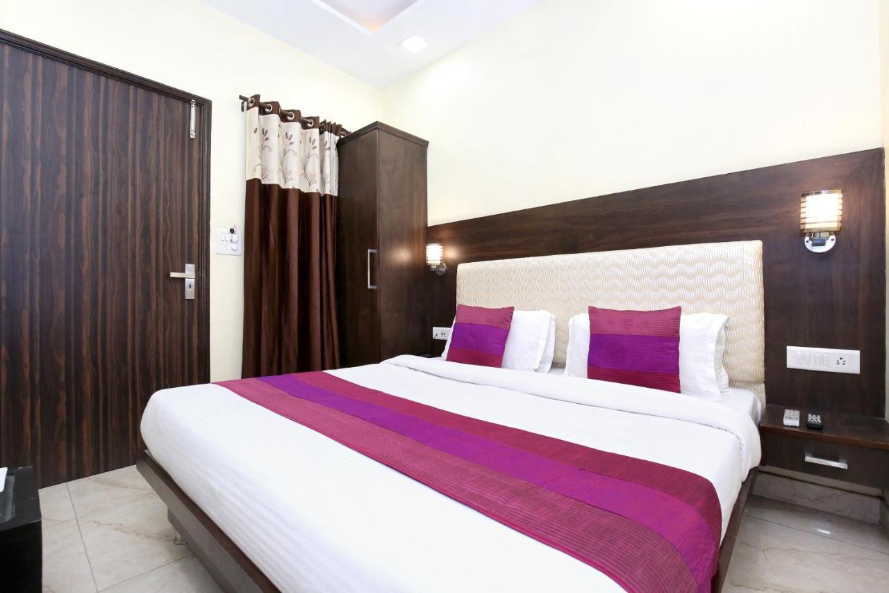 Oyo 7447 Grand Park Hotel Амритсар Екстериор снимка