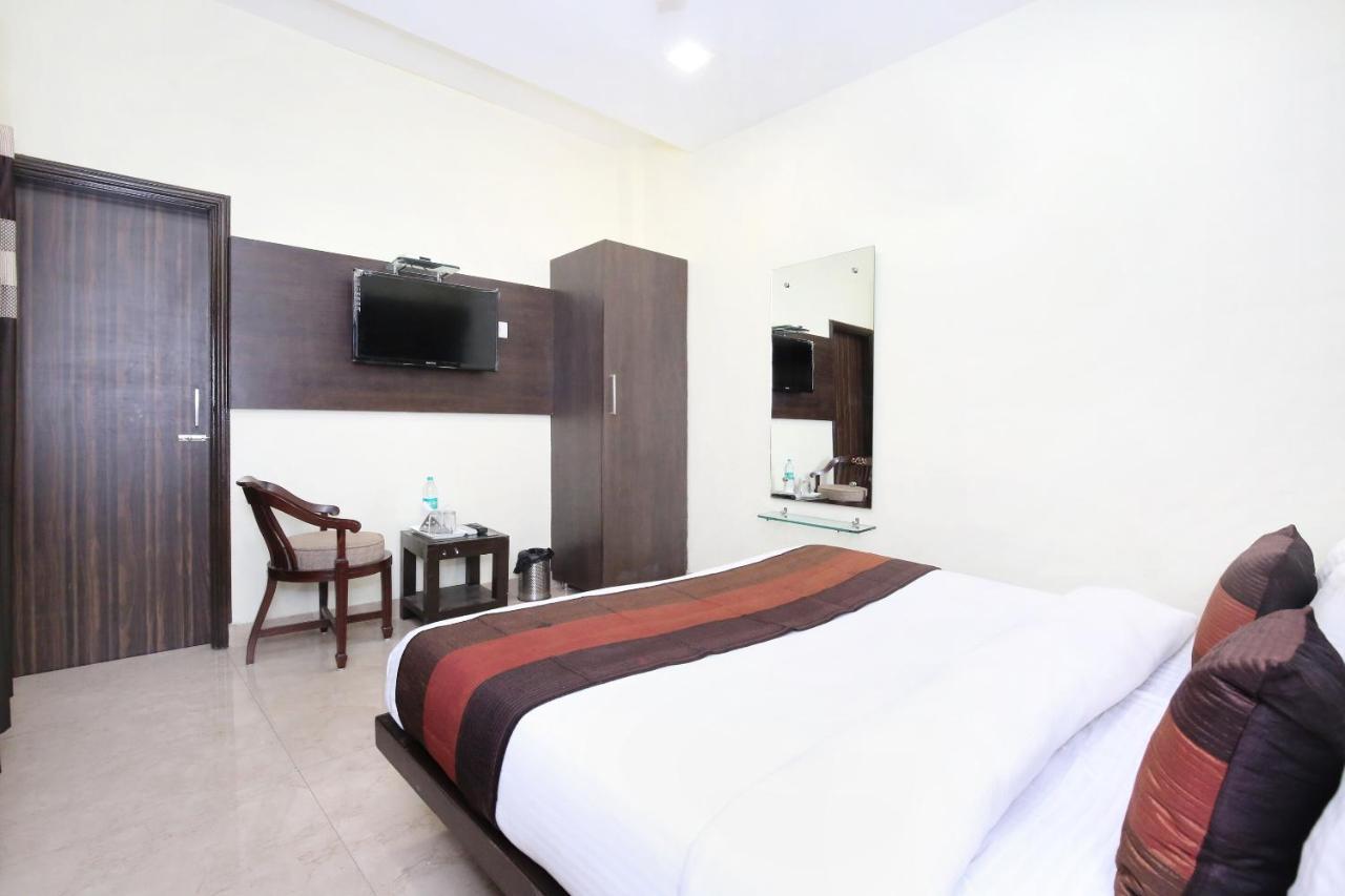 Oyo 7447 Grand Park Hotel Амритсар Екстериор снимка